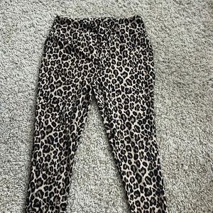 Leopard print leggings